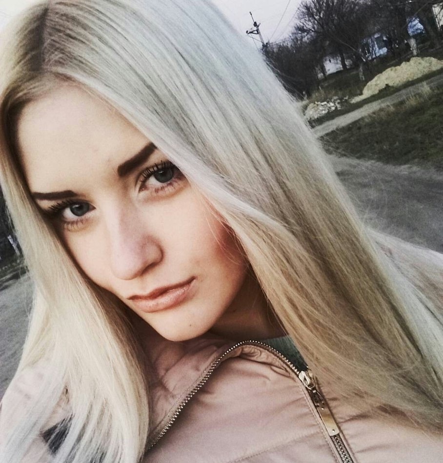 Карина привлекальеная девушка из Бердянска цена от 3500 руб