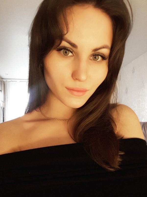 Даша привлекательная девушка из Бердянска цена от 3500 руб