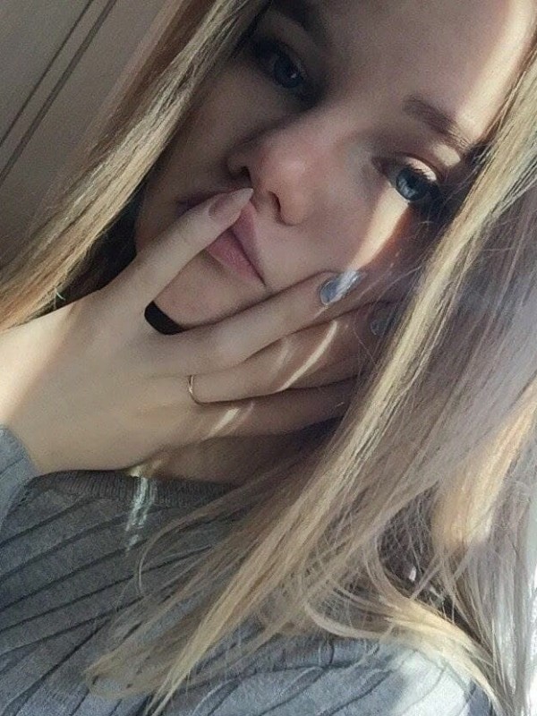 Лена привлекательная девушка из Бердянска цена от 3500 руб